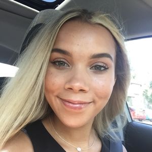 Meet your Posher, Robyn